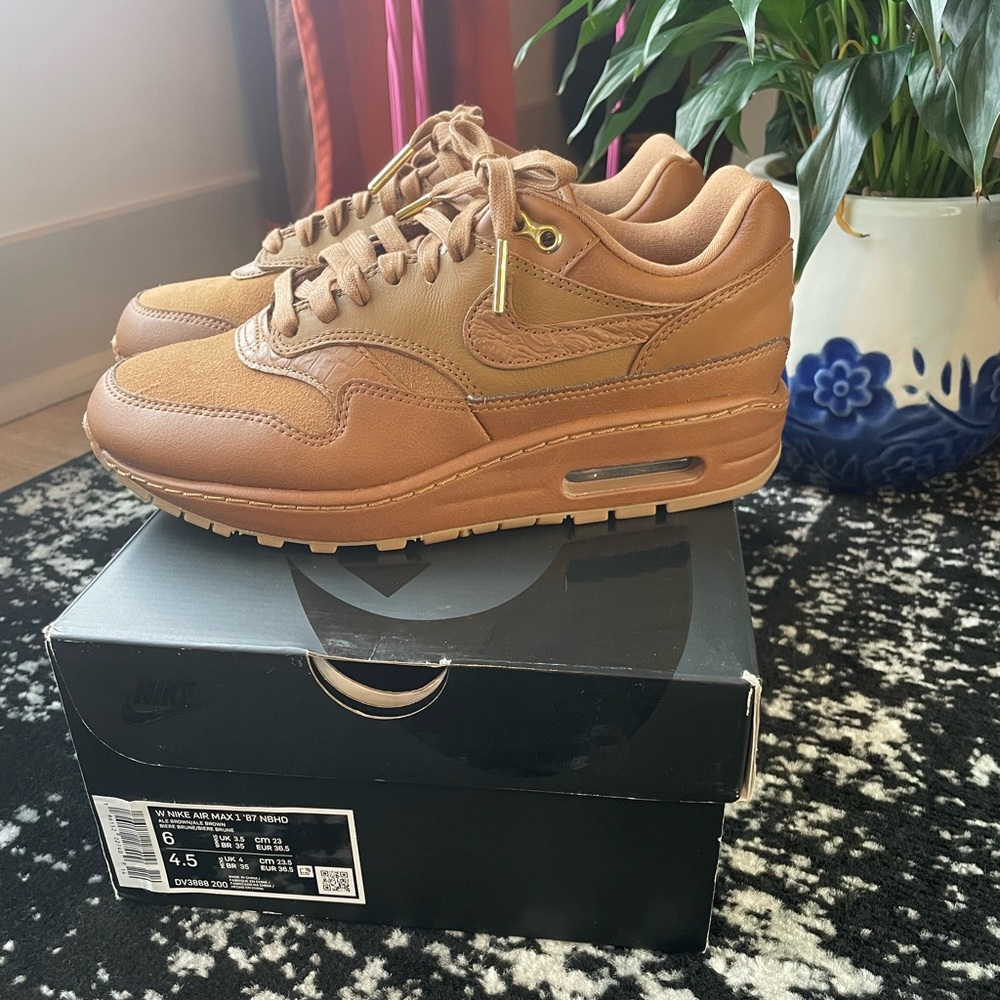 W Nike Air Max 1 '87 NBHD Women’s Size 6